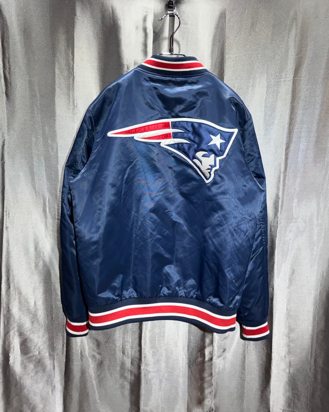 M NFL 빅로고 사틴 네이비 레드라인 바시티 상품이미지4