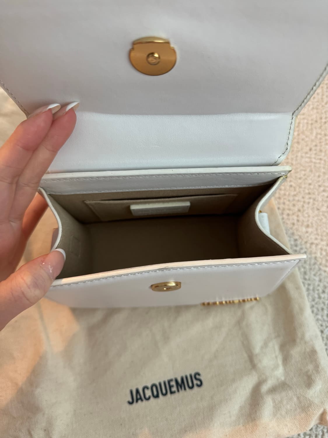 자크뮈스 르 치키토 모옌 화이트 상품이미지7