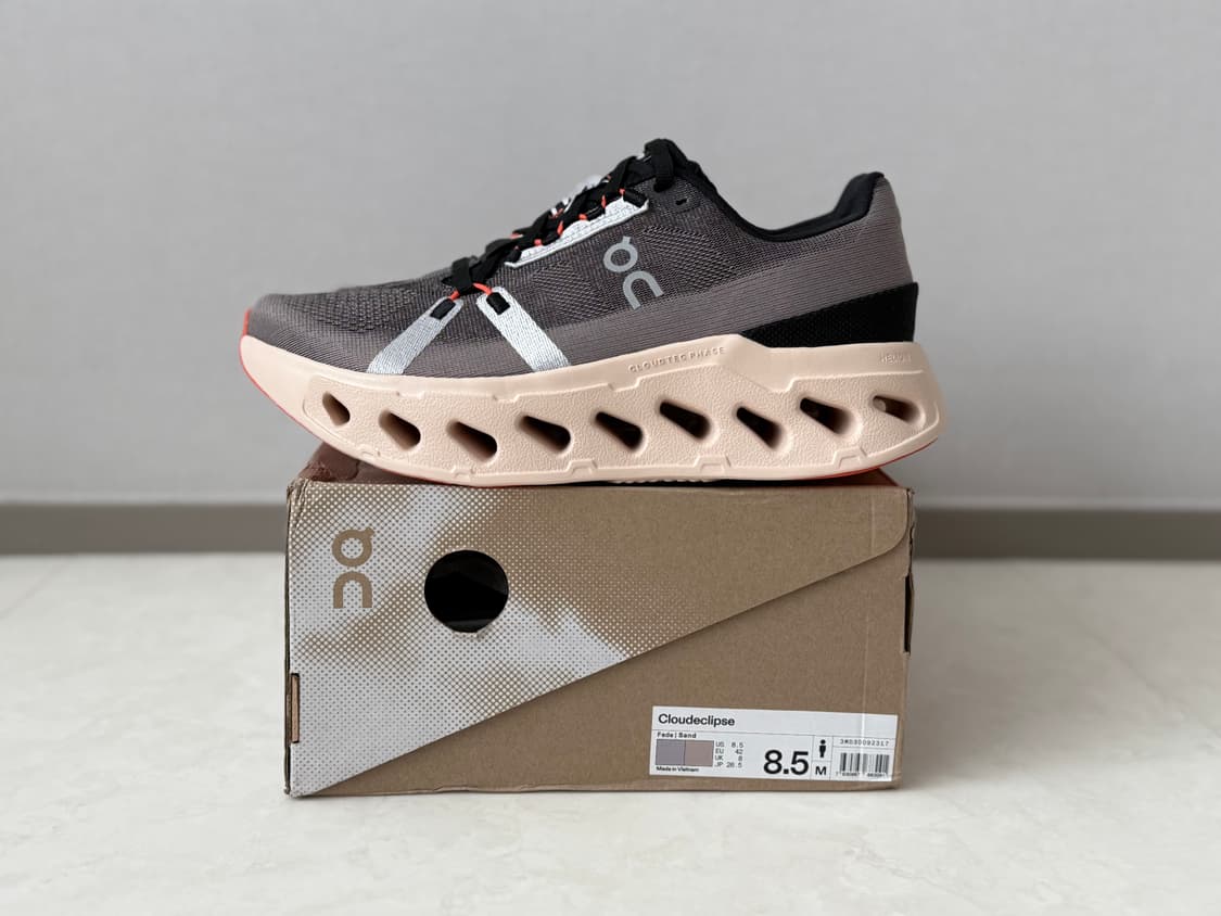 새제품) 온러닝 클라우드 이클립스 페이드 샌드 265 상품이미지1