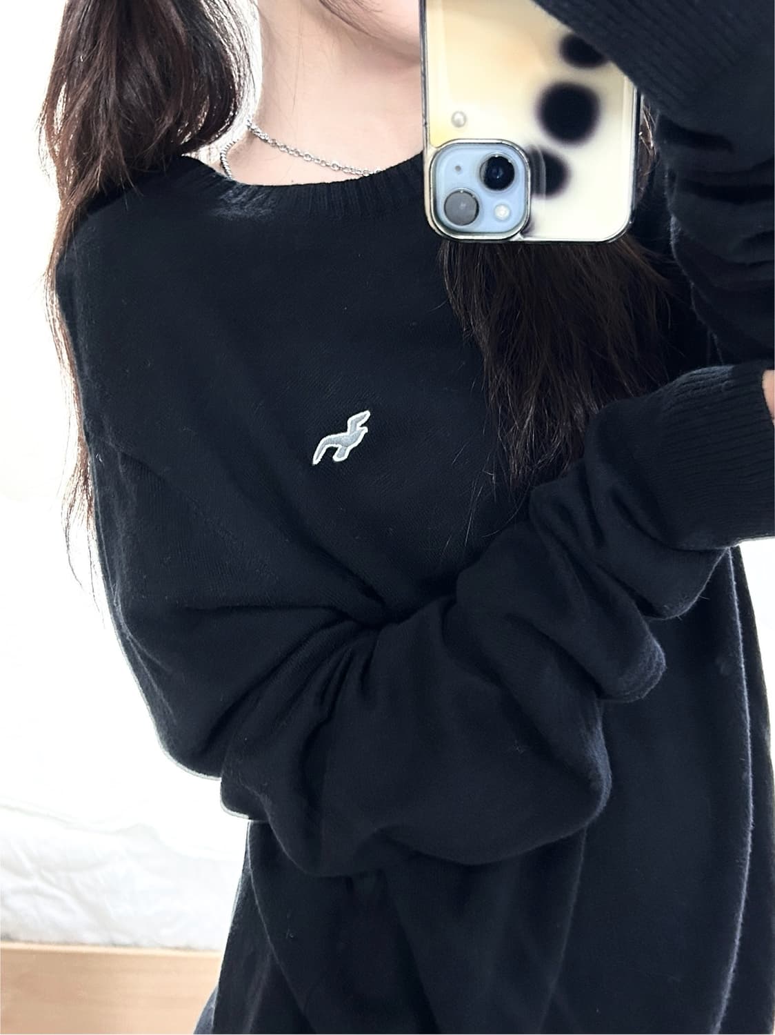 홀리스터 자수로고 블랙 니트 상품이미지1