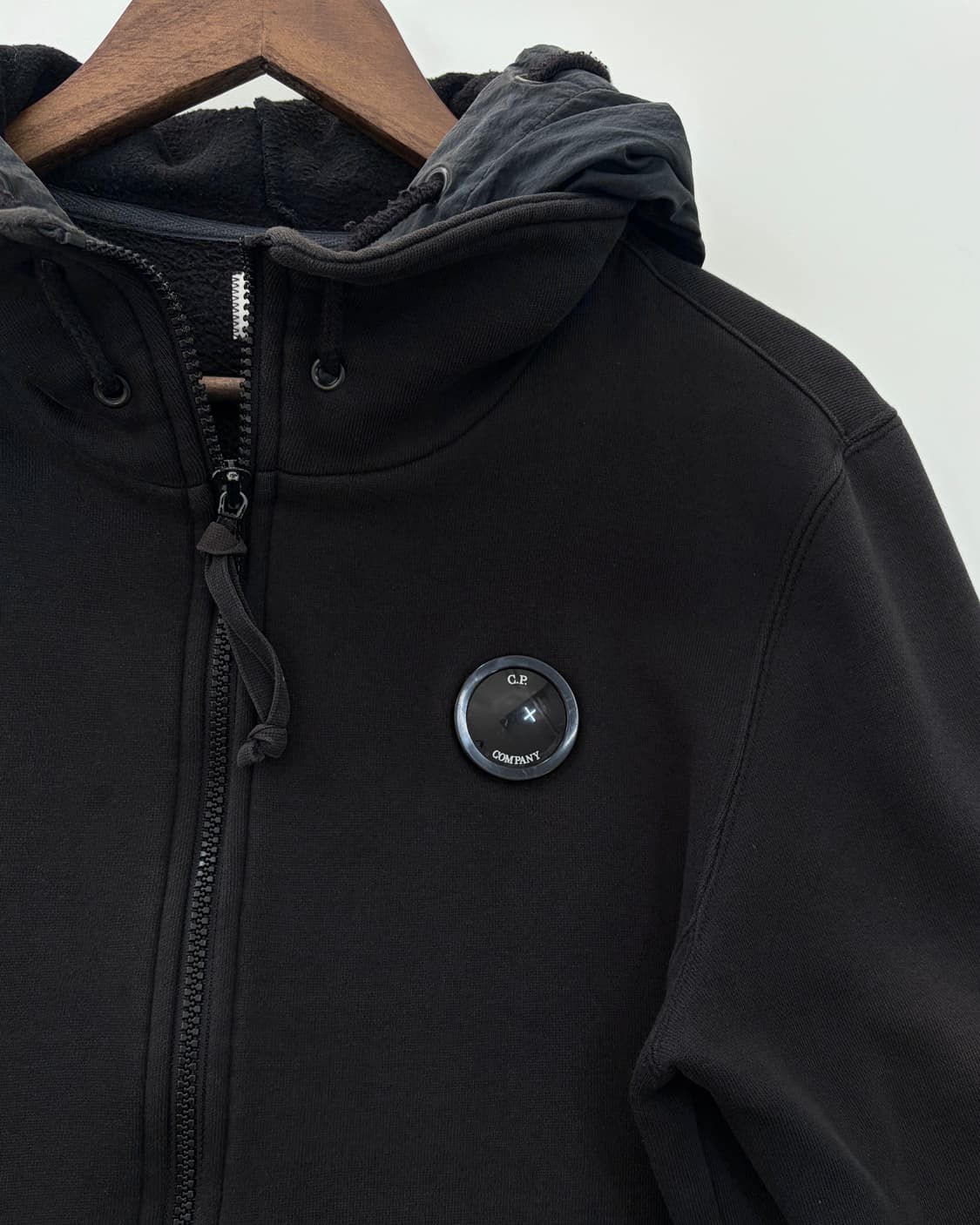 [M]CP컴퍼니 C.P.COMPANY 렌즈 후드집업 상품이미지7