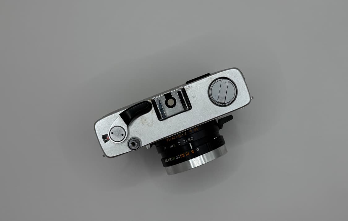 코니카 Konica C35 FD 필름카메라 / 헥사논 렌즈 F1.8 /  상품이미지2