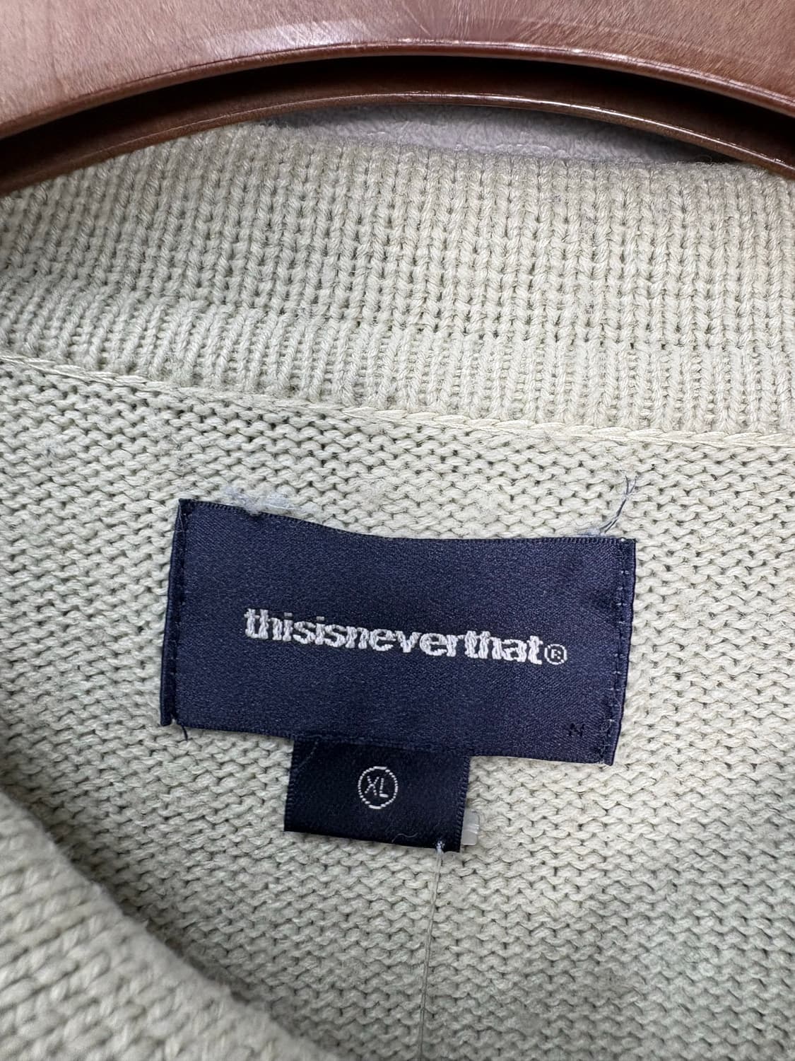 디스이즈네버댓 벨벳 니트 지퍼 폴로 아이보리 A3241 상품이미지6