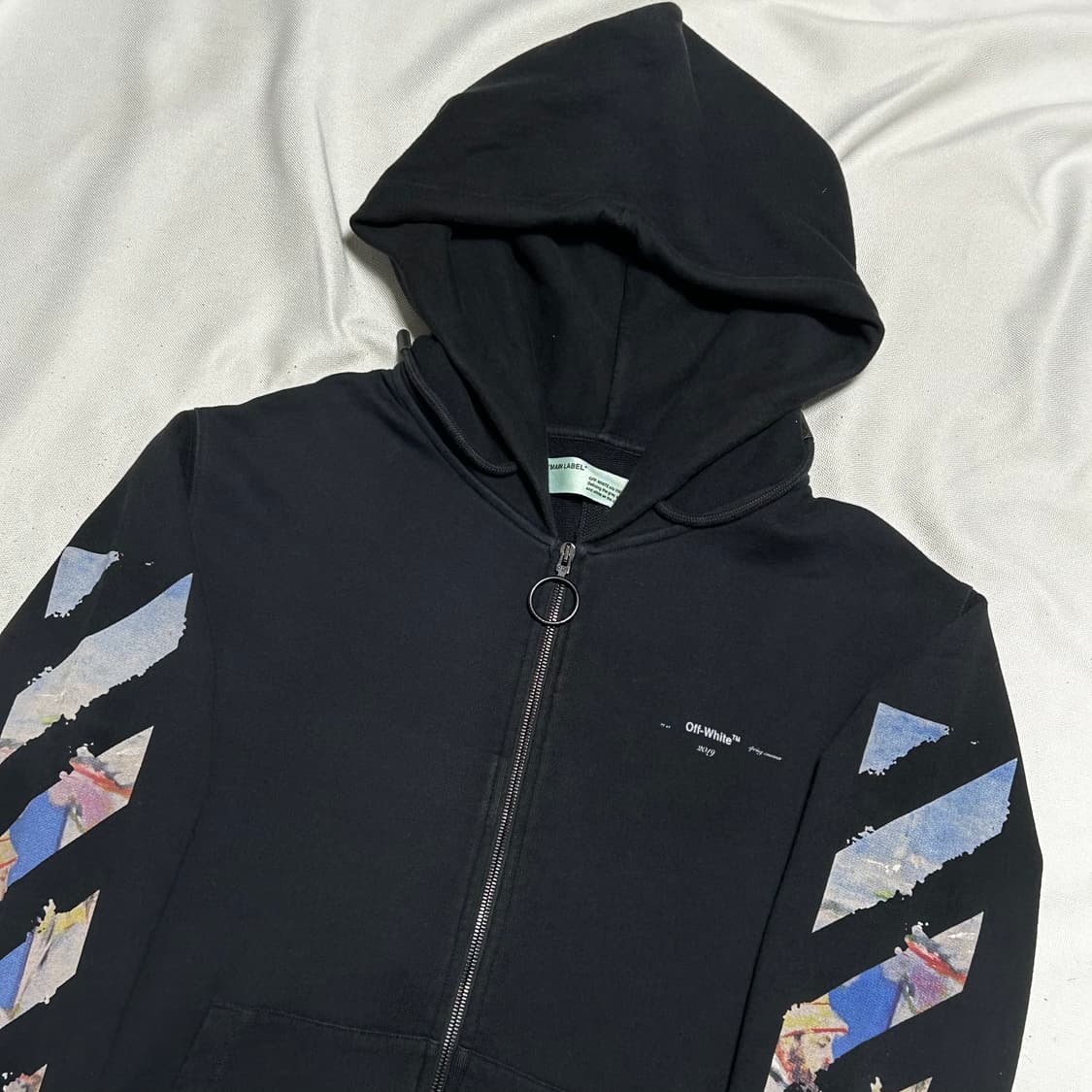 L 오프화이트 19S/S 유화 애로우 블랙 후드 집업 상품이미지1