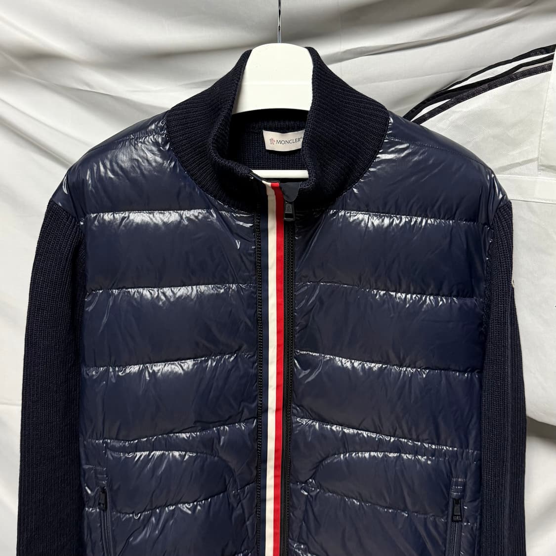 [S+급/2XL] 몽클레어 삼선 니트패딩 유광 마그리온 트리콧 상품이미지3