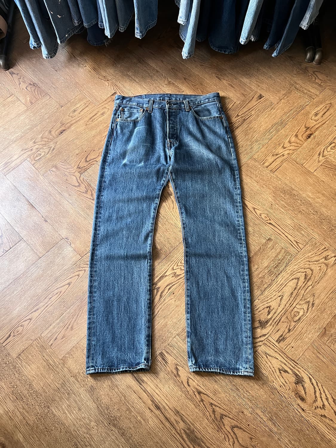 [32]리바이스 501 미디엄블루 워싱 스트레이트 데님 팬츠 상품이미지2