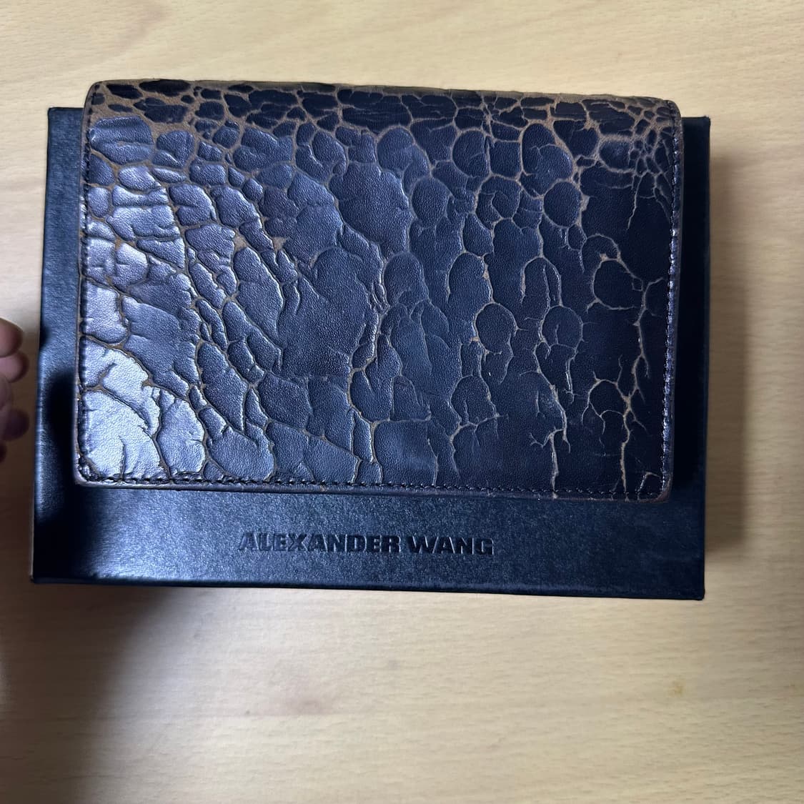 알랙산더왕 크랭클 레더 지갑 상품이미지2