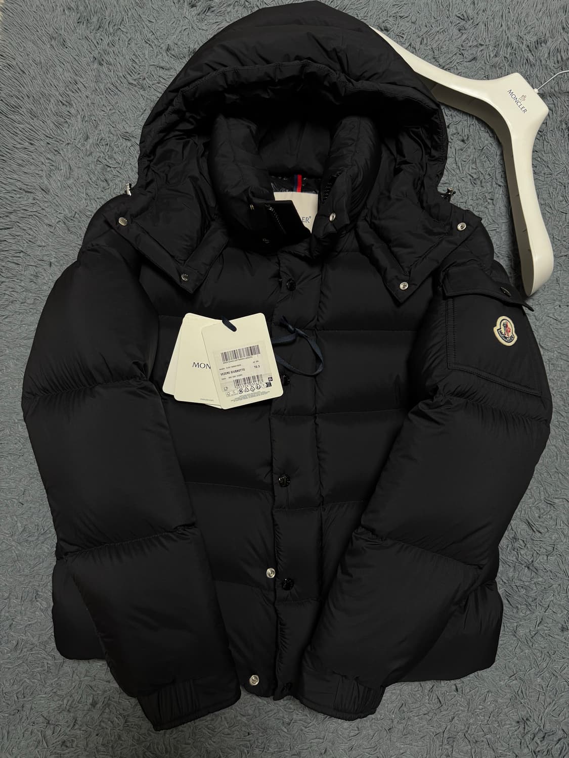 몽클레어 베제르 3사이즈 23FW 상품이미지1