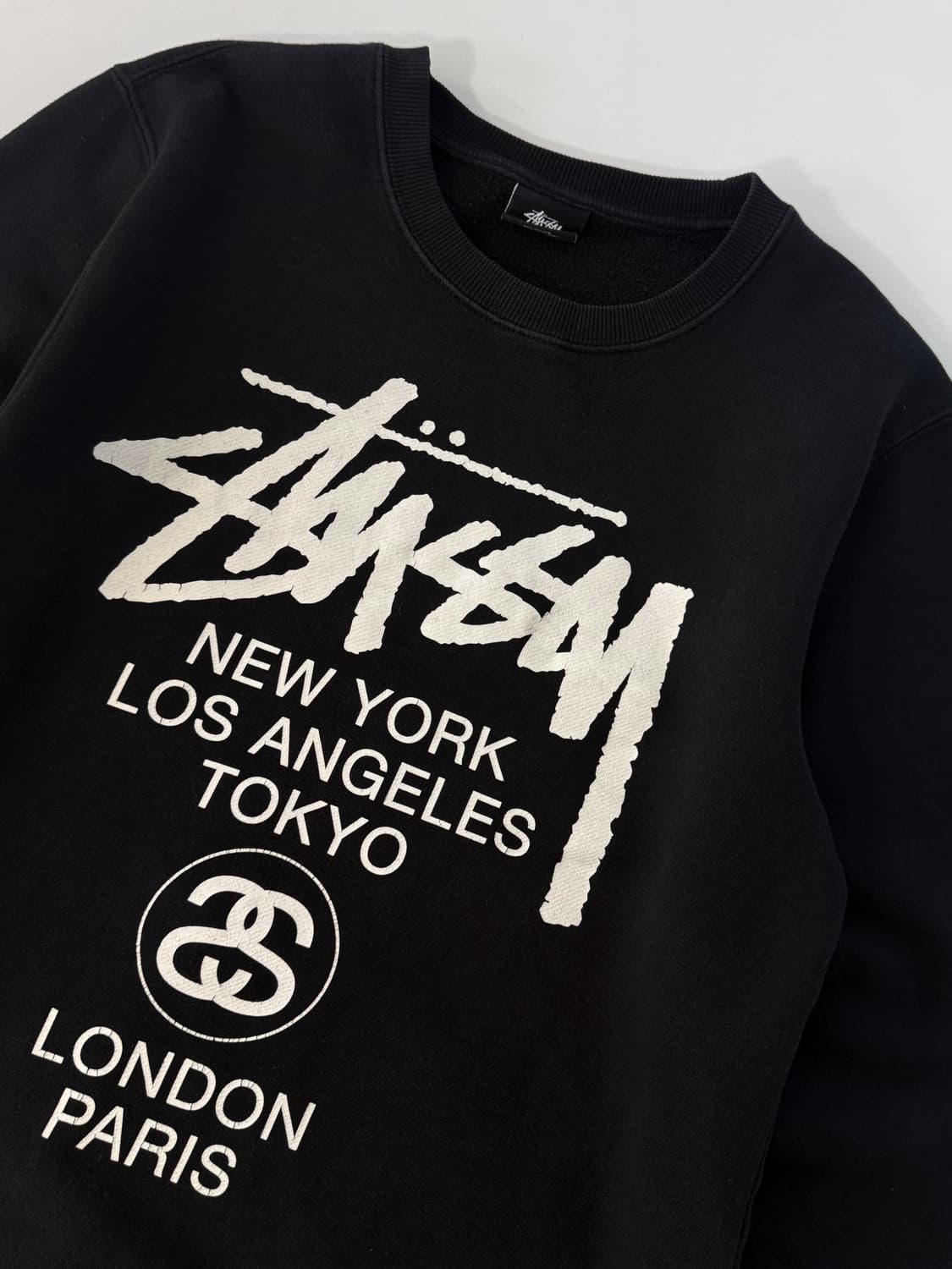 스투시 루즈핏 월드투어 블랙 스웻 맨투맨 상품이미지3