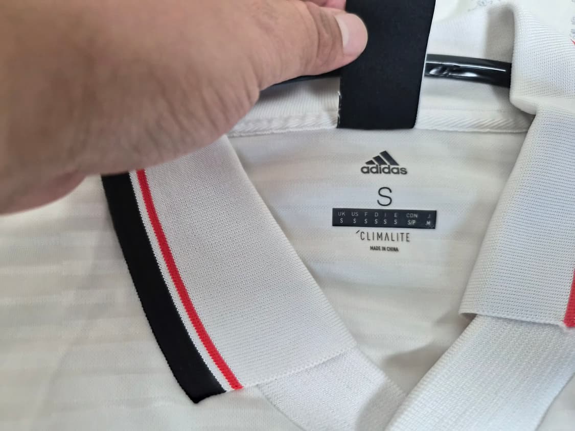 [S] 고샤루브친스키x아디다스 풋볼져지 화이트 상품이미지3