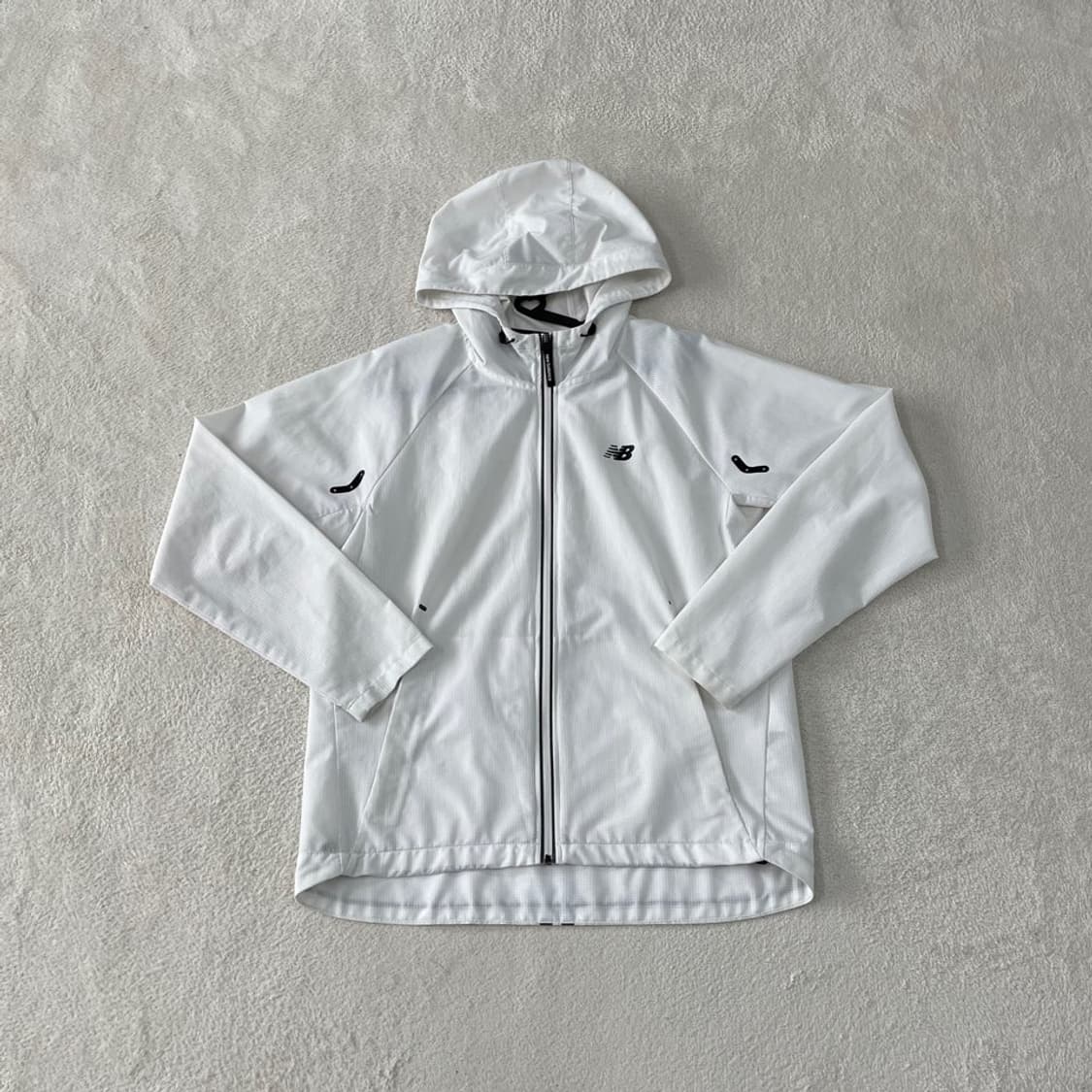 L 뉴발란스 러닝 바람막이 자켓 100 상품이미지1