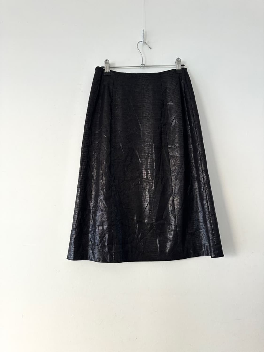 Semi crinkled leather skirt 상품이미지3