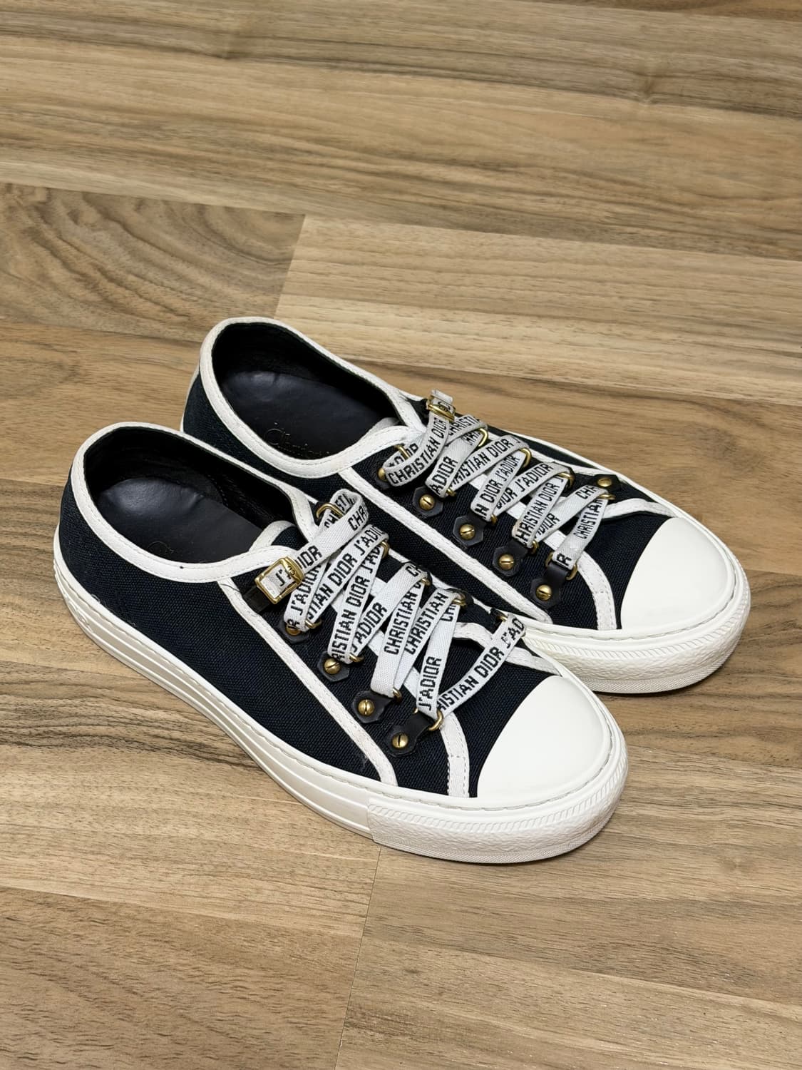 스니커즈 상품이미지1