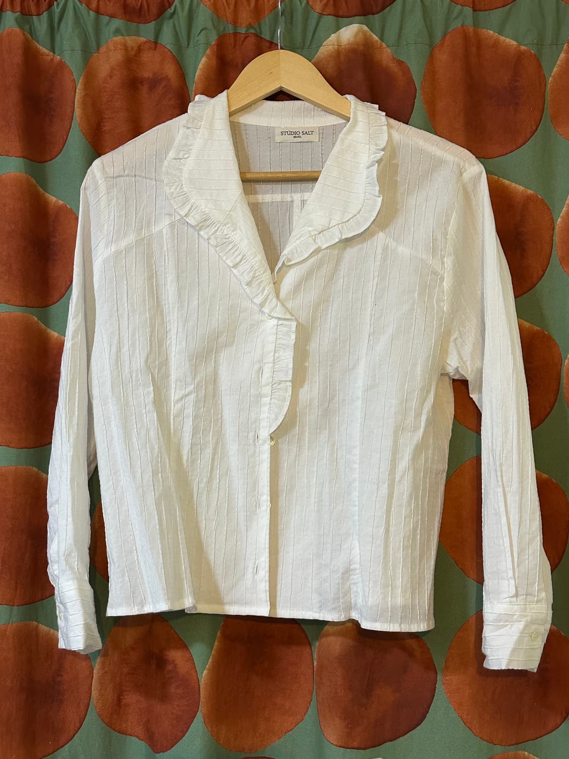 Studio salt 블라우스 판매합니다 상품이미지1