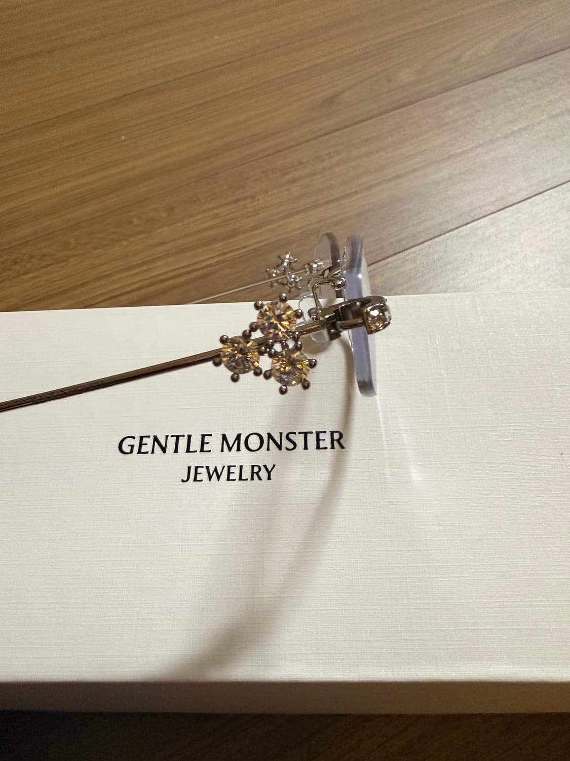 젠틀 몬스터 글리츠 02 실버 클리어 상품이미지4