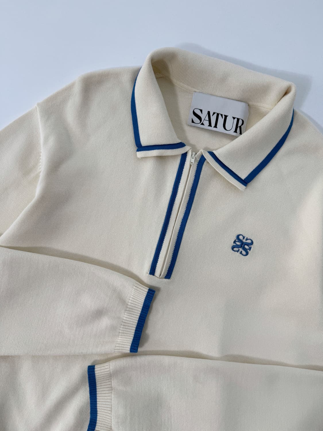 세터 루즈핏 더블린 언벨런스 카라 하프집 니트 상품이미지2