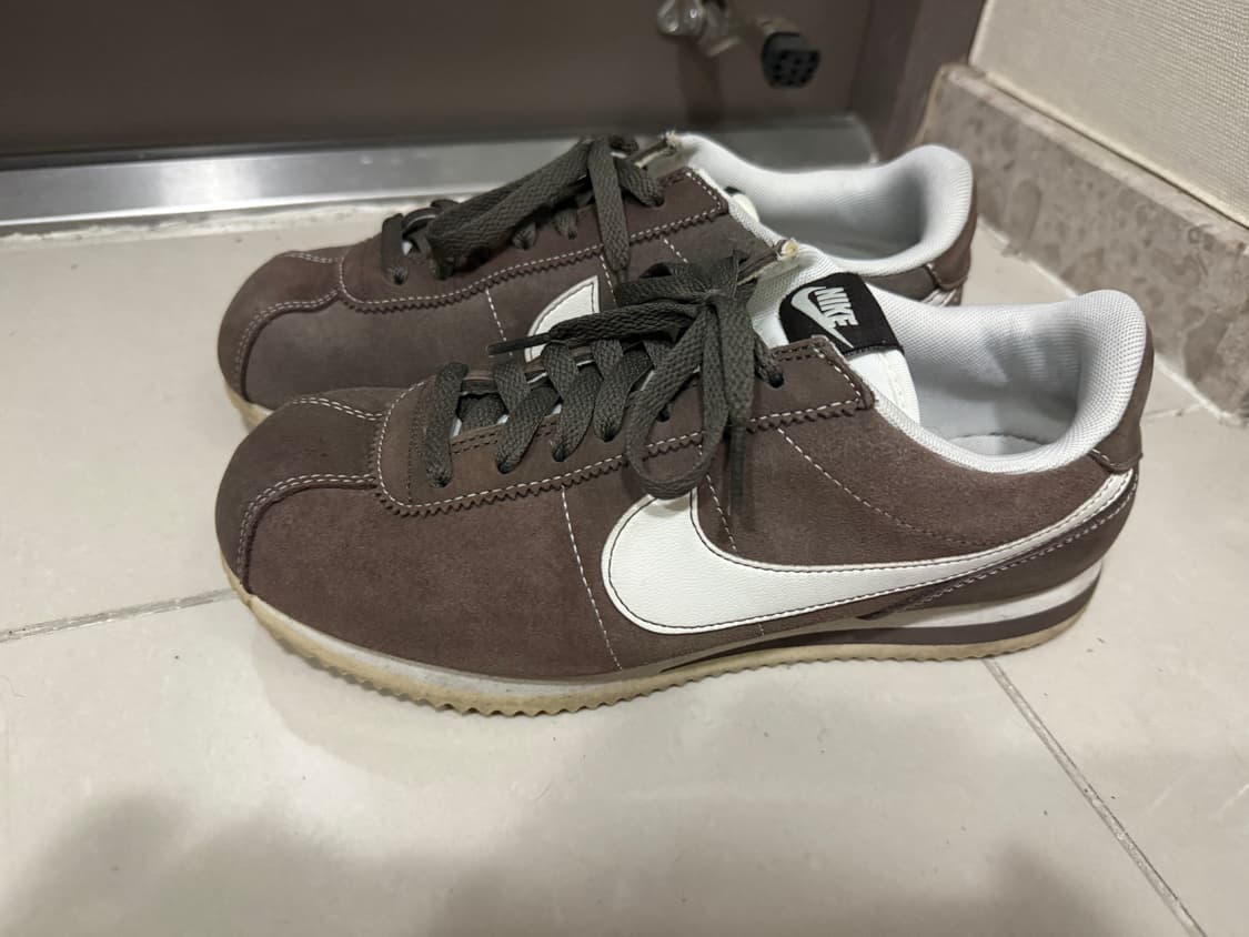 나이키 코르테즈 SE 한글날 바로크 브라운 세일 255 상품이미지1