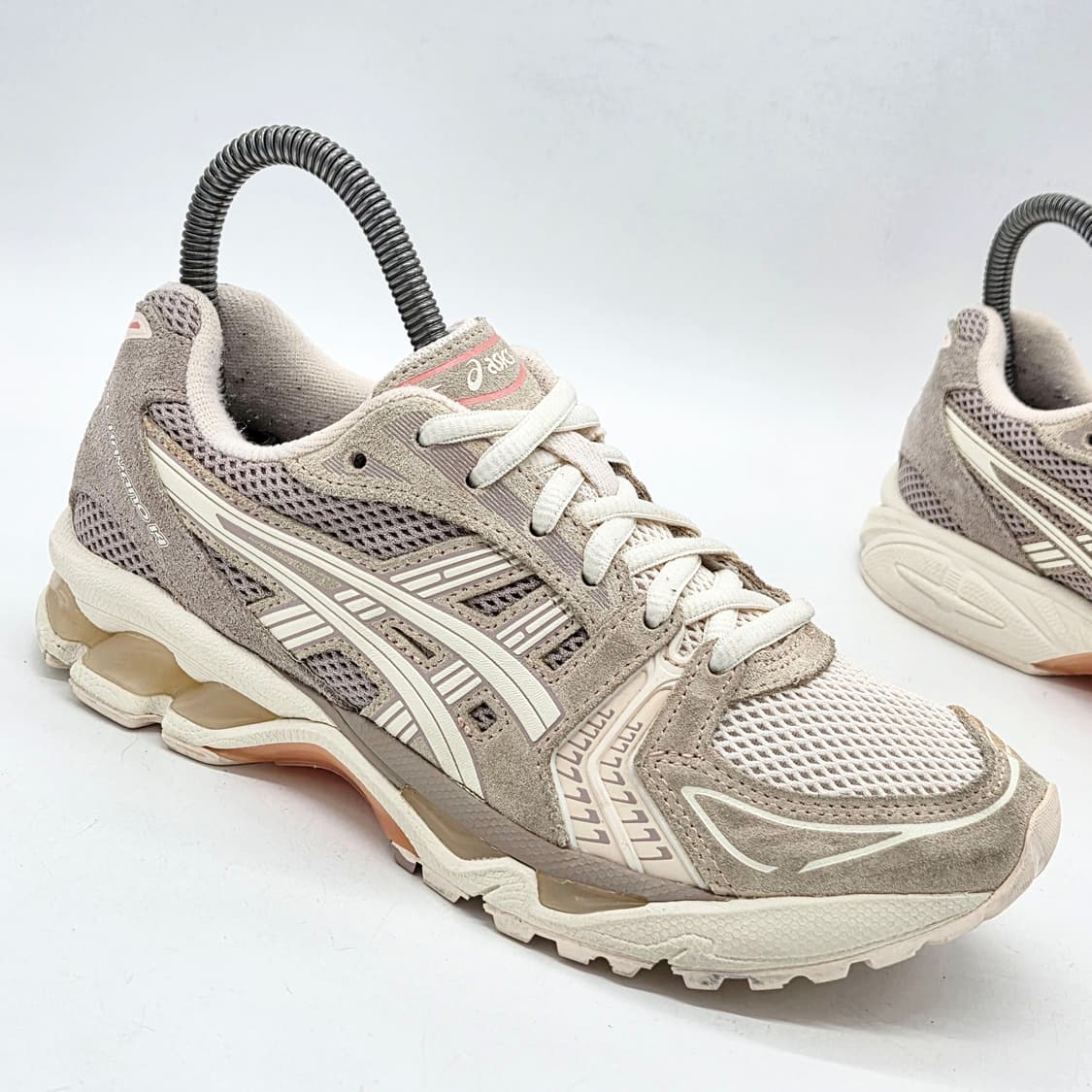  아식스 젤 카야노 14 화이트 피치 크림 (235)  상품이미지5