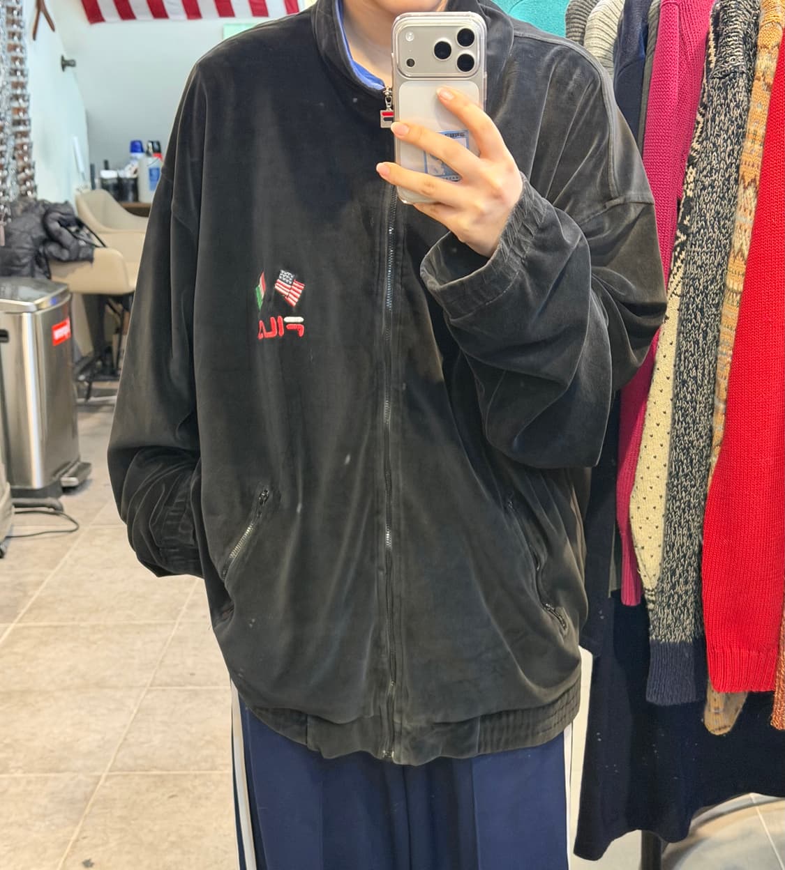 [NO.9] 휠라 블랙 벨벳져지 상품이미지1