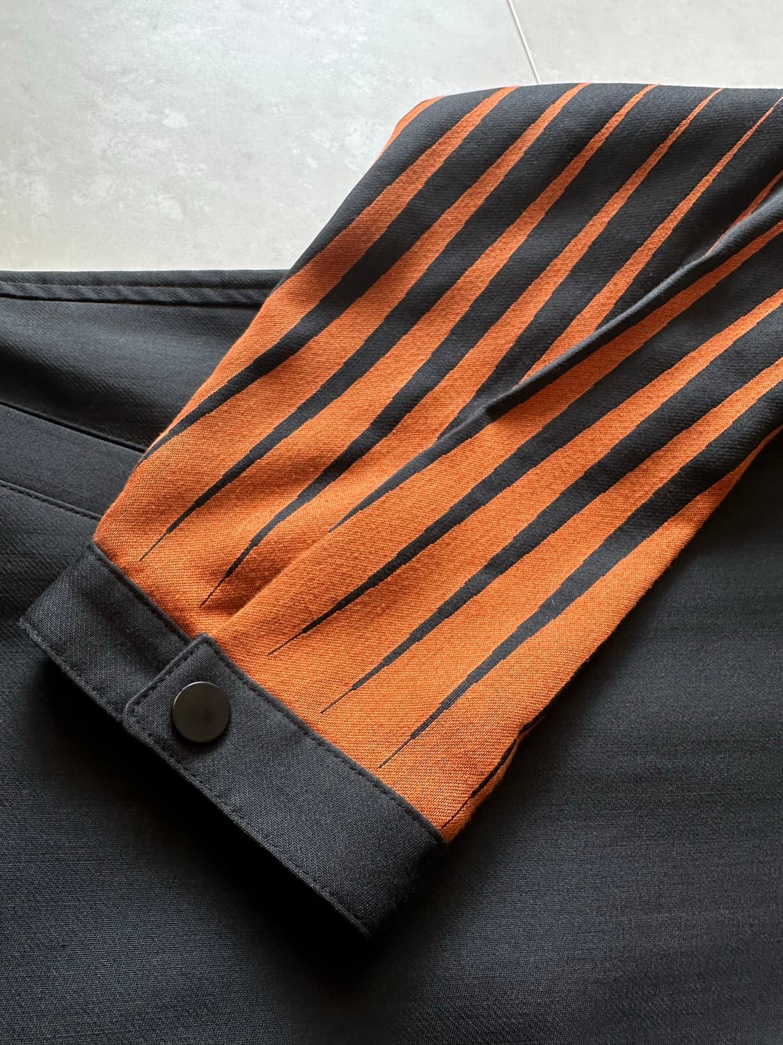 19SS 이세이미야케 맨 자켓 상품이미지3