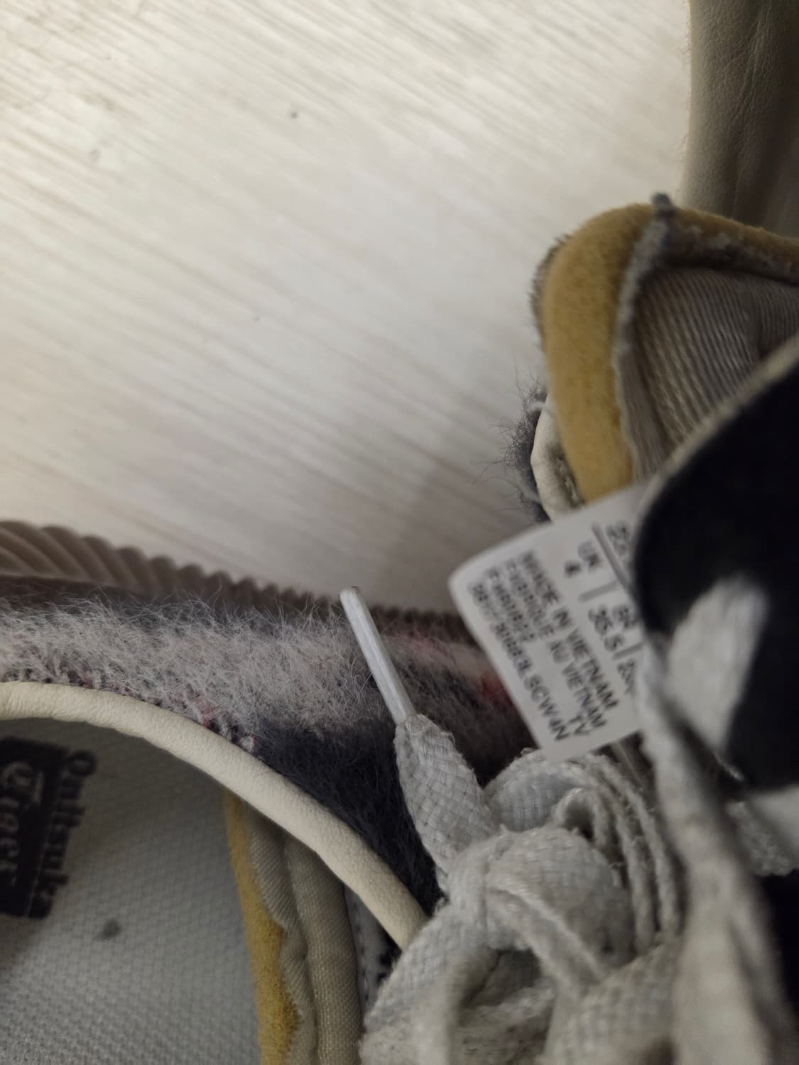 오니츠카타이거 털 스니커즈 235 상품이미지6