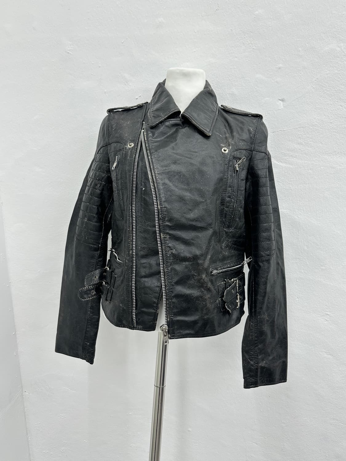 Garment washed distressed tanning sheeps 상품이미지1