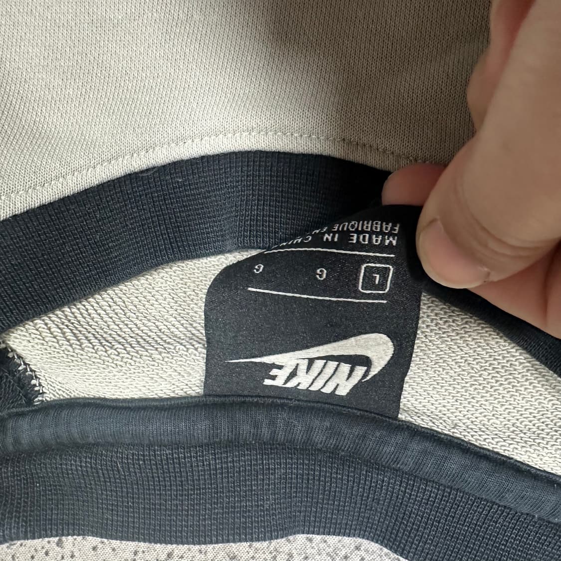 ✨ (바배) 나이키 빅스우시 배색 맨투맨  상품이미지3