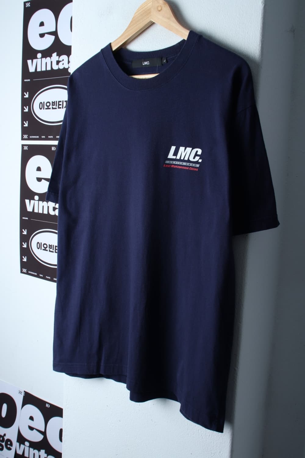 (L-XL) 엘엠씨 반팔 티셔츠 백로고 네이비 스트릿-H32256 상품이미지1