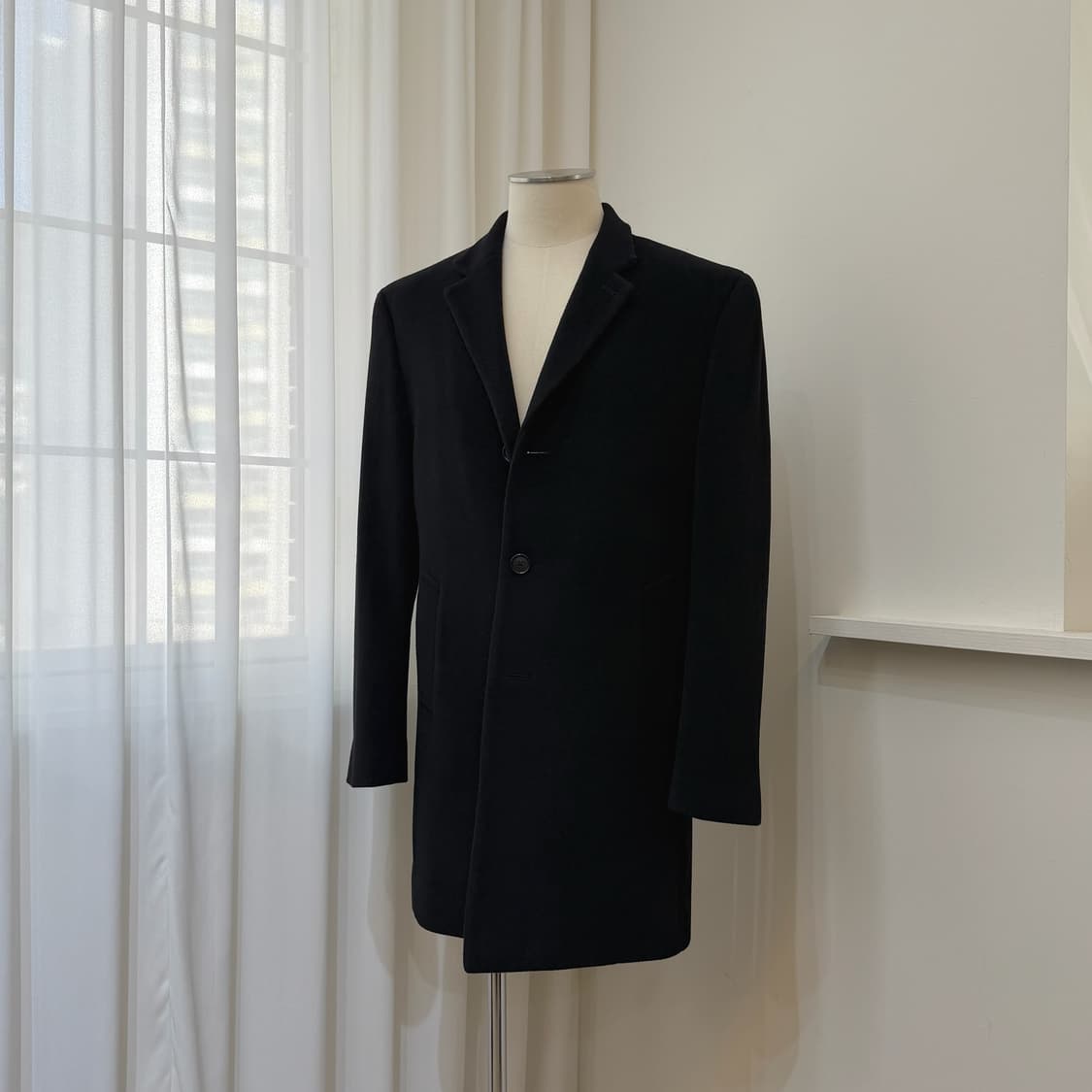 Hathaway Platinum 블랙 체스터필드 코트  상품이미지2