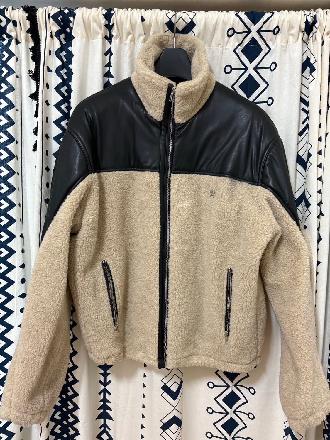 GmbH /Beige Two Tone Fleece Jacket 테디자켓 상품이미지4