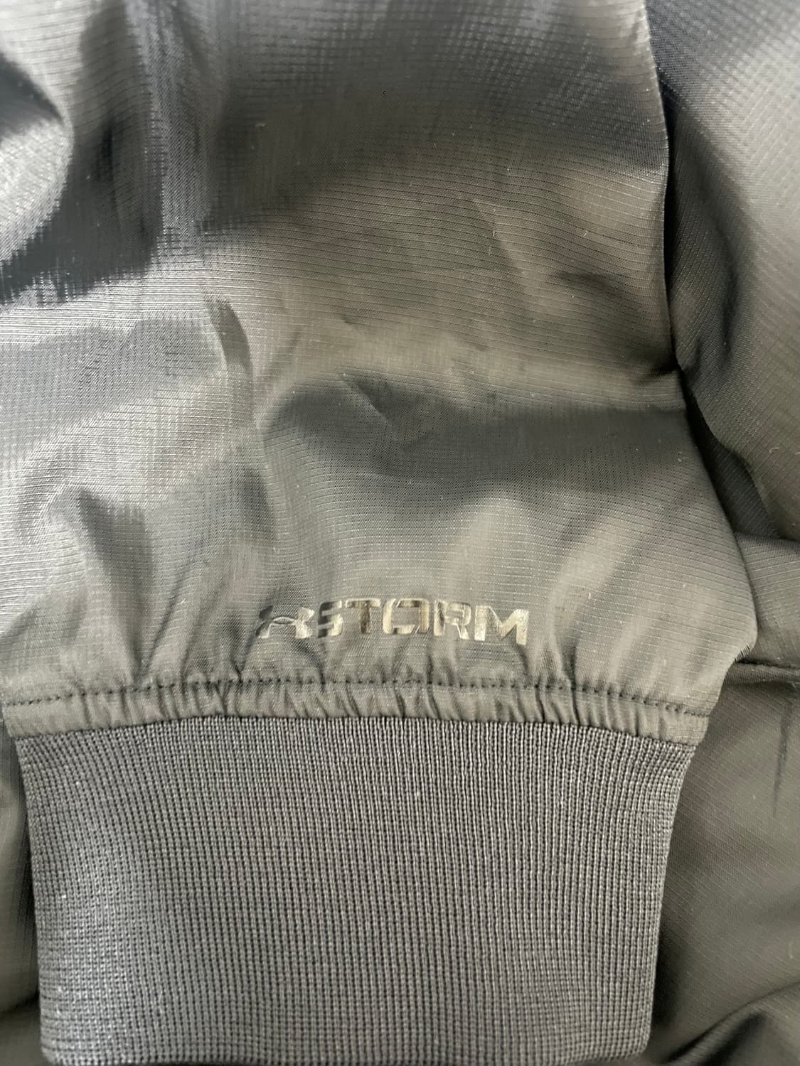 언더아머 스톰 레거시 바람막이 상품이미지5