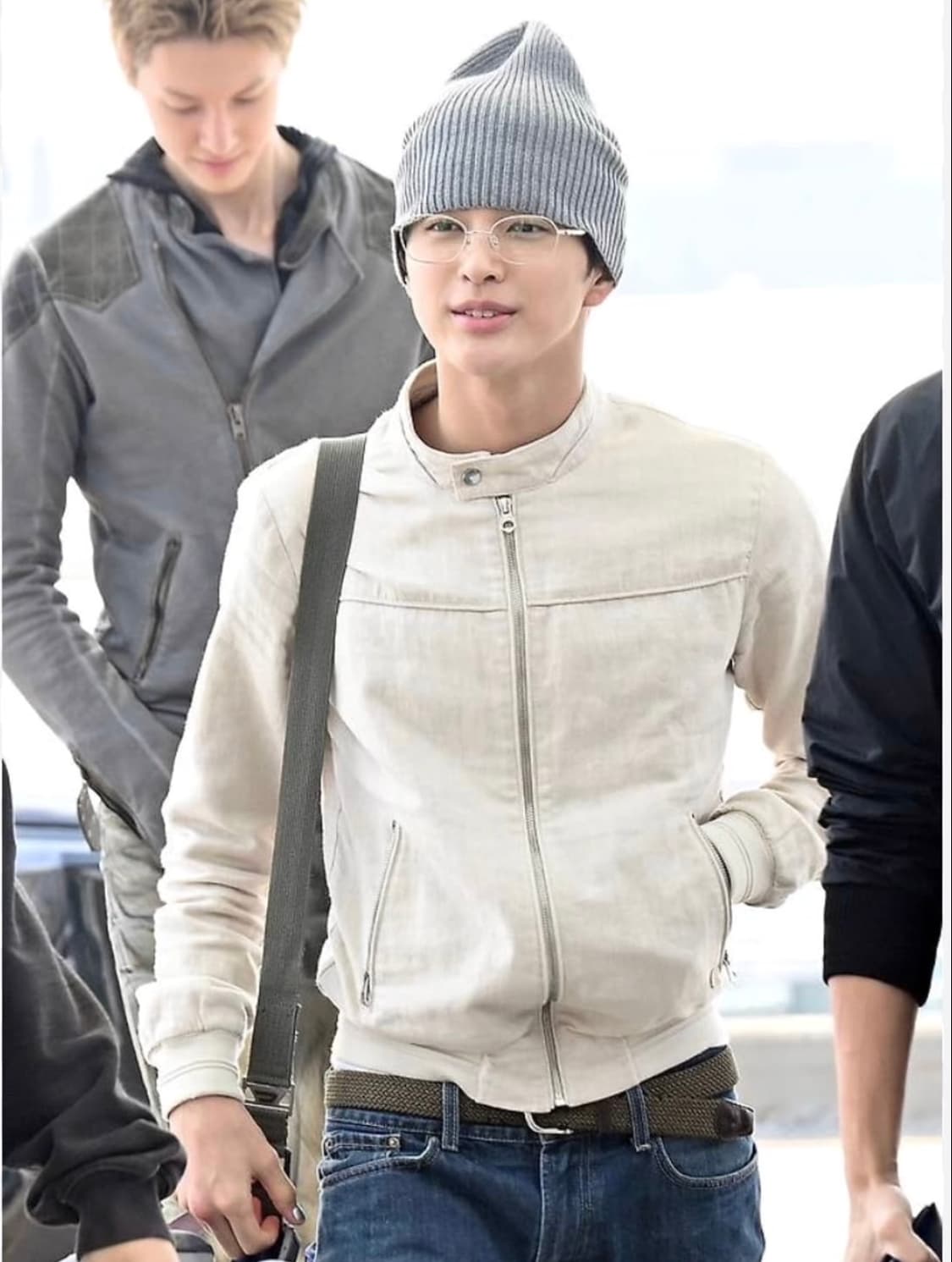 코르티스 건호 자라 린넨 블루종 구합니다 상품이미지2