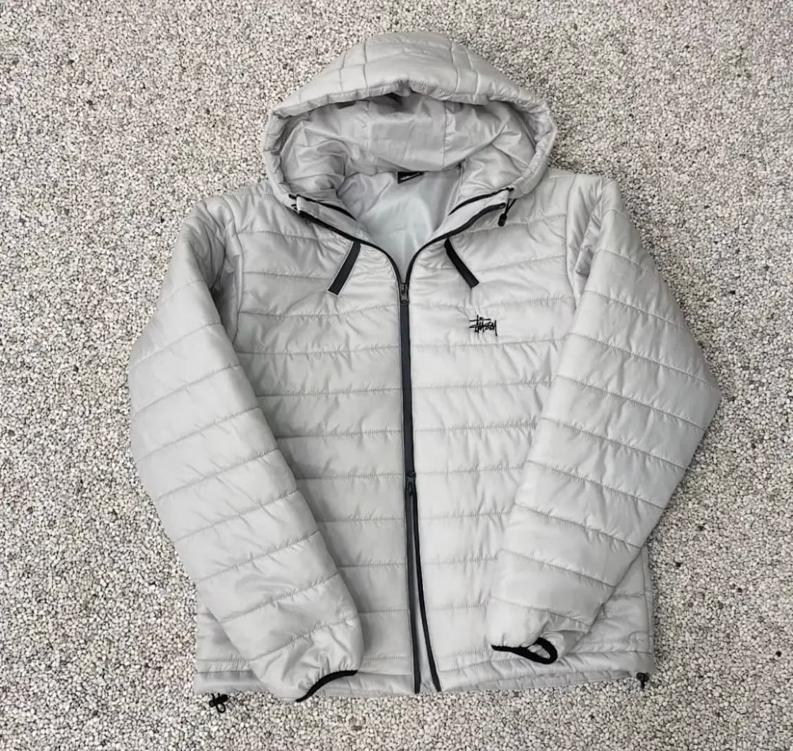 스투시 경량패딩 그레이 상품이미지1