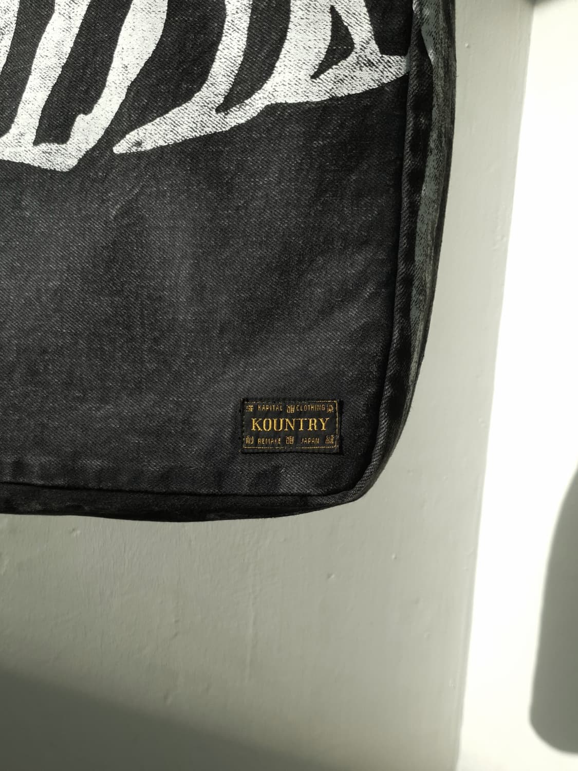 KAPITAL denim Bone Print Book Bag 상품이미지4