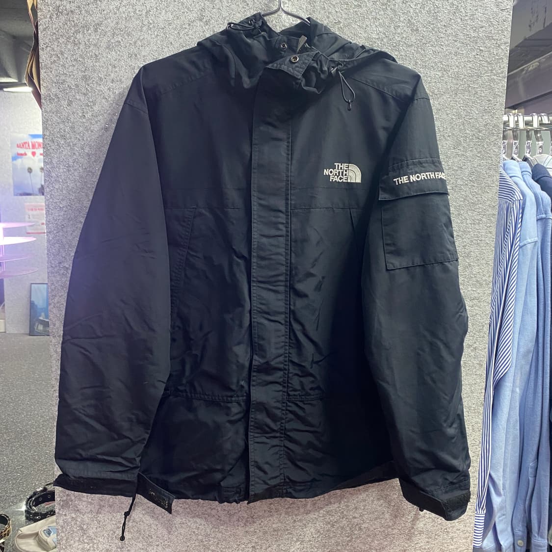 노스페이스 사이드 포켓 블랙 바람막이 자켓 B3888 상품이미지2