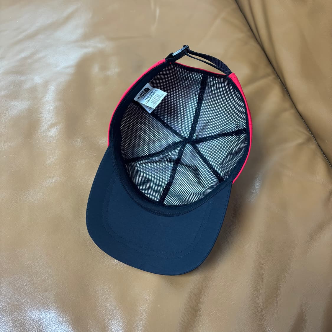 슈프림 x 노스페이스 고어텍스 아크 로고 레드 블랙 6패널 볼캡 모자 상품이미지6