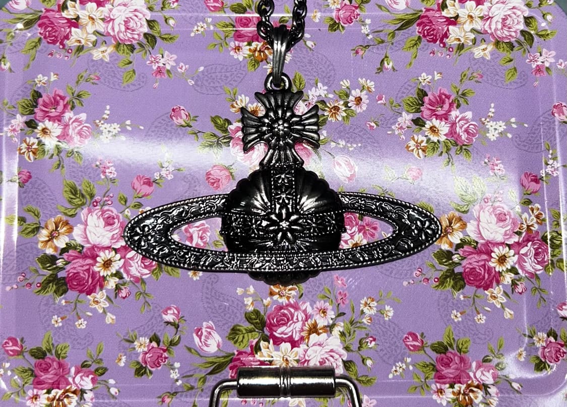 Vivienne Westwood Orb Gothic Necklace 상품이미지1
