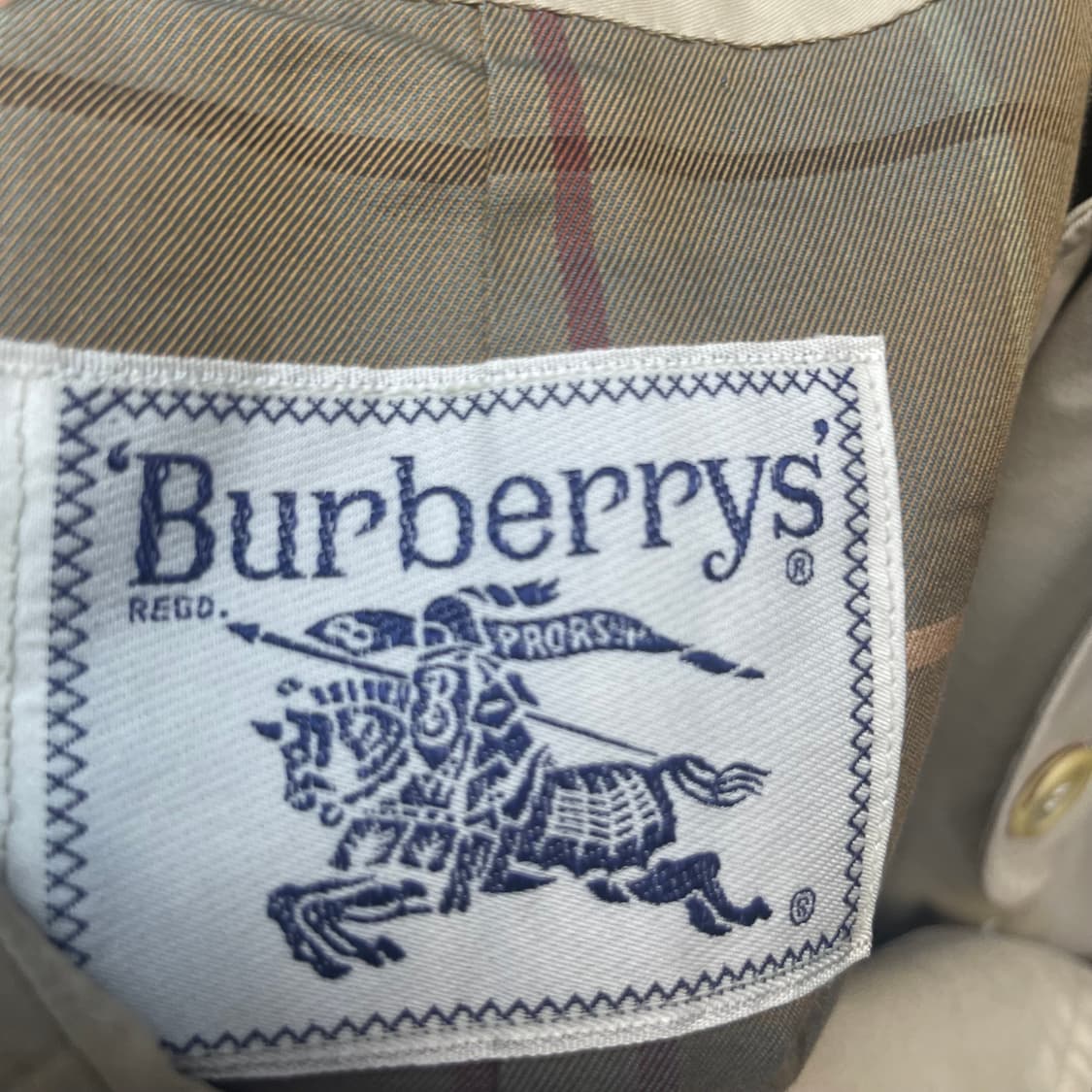 버버리 캐주얼 베이지트렌치코트 Free 상품이미지3