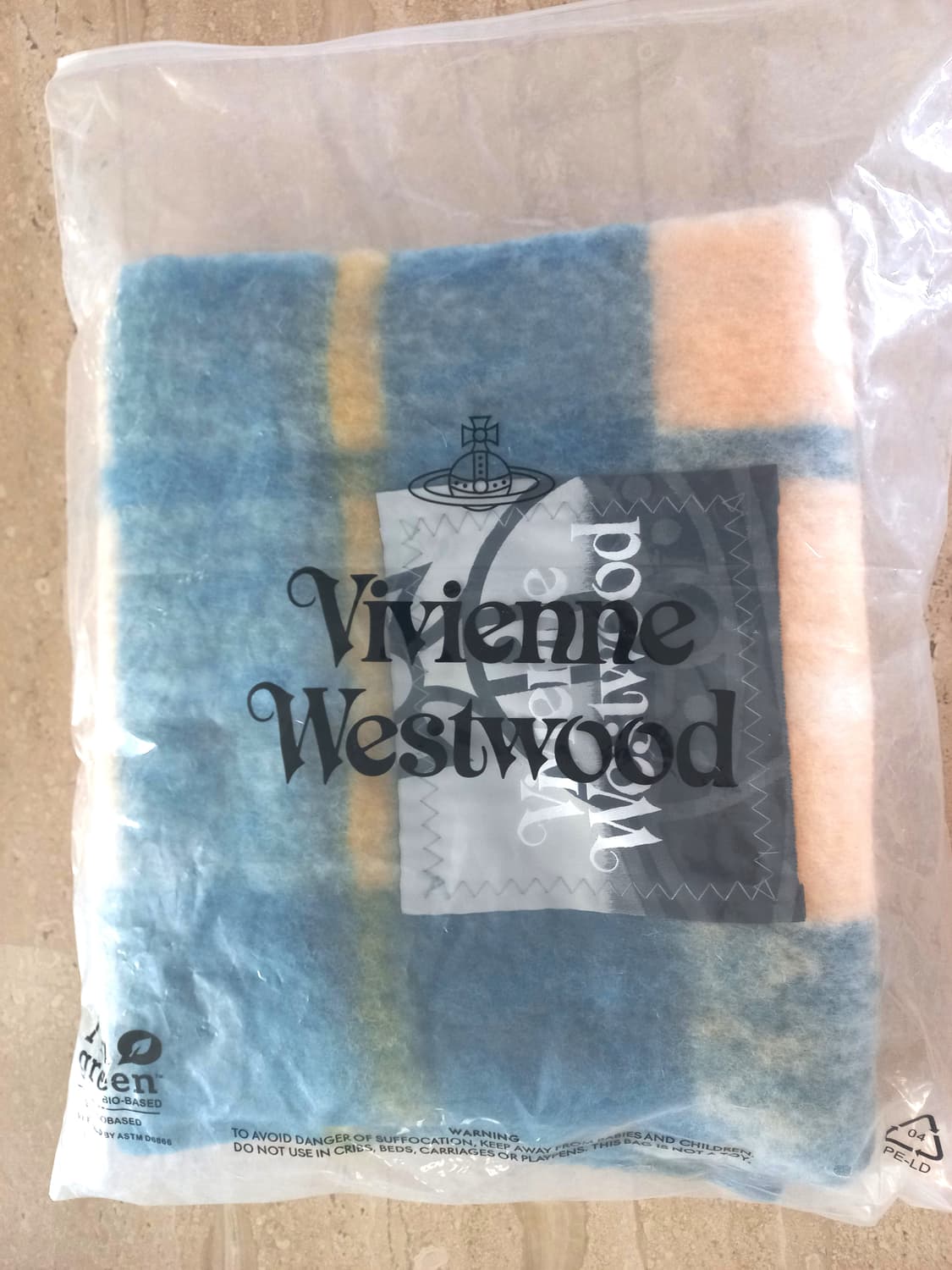 비비안웨스트우드 로고패치 알파카 블렌드 머플러 (새상품) 상품이미지7