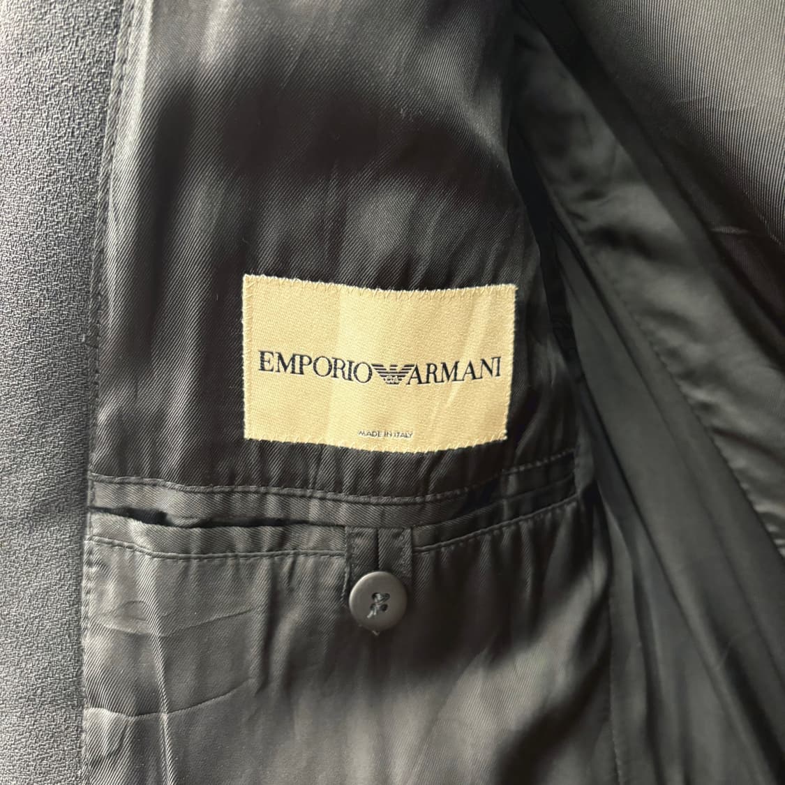 엠포리오 아르마니 코트 쇼울 라펠 웰트 포켓 디테일 세미 슬림핏 블랙 상품이미지6