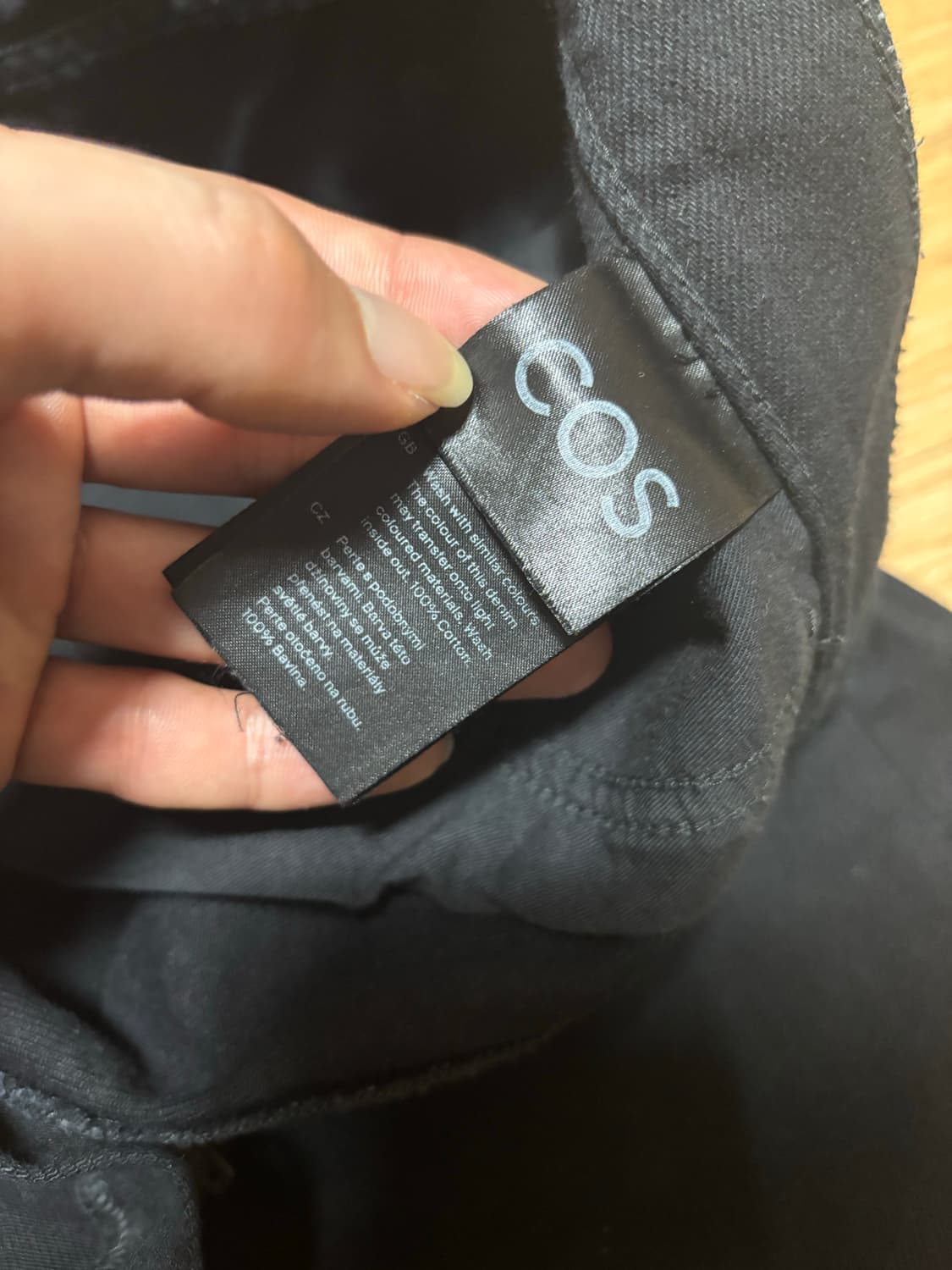 코스 블랙 부츠컷 청바지 상품이미지5