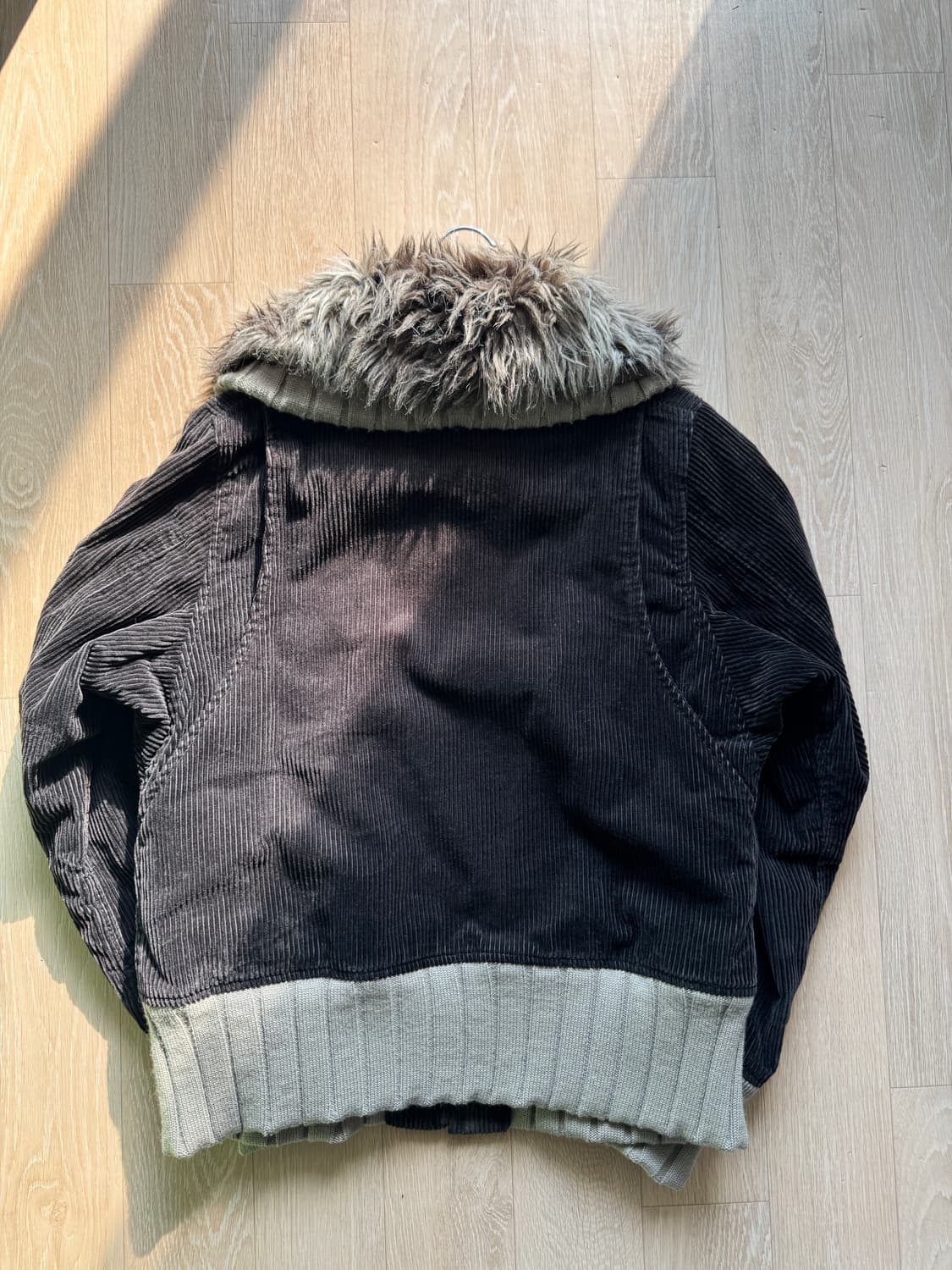 RNA inc 퍼 트리밍 하이넥 코듀로이 봄버 상품이미지6