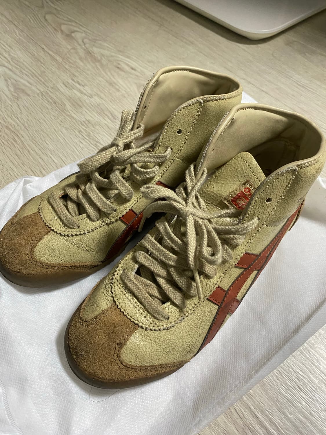 오니츠카 타이거 도쿄 235 상품이미지1