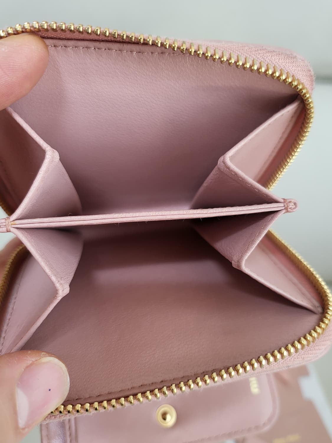 미우미우 반지갑  상품이미지10