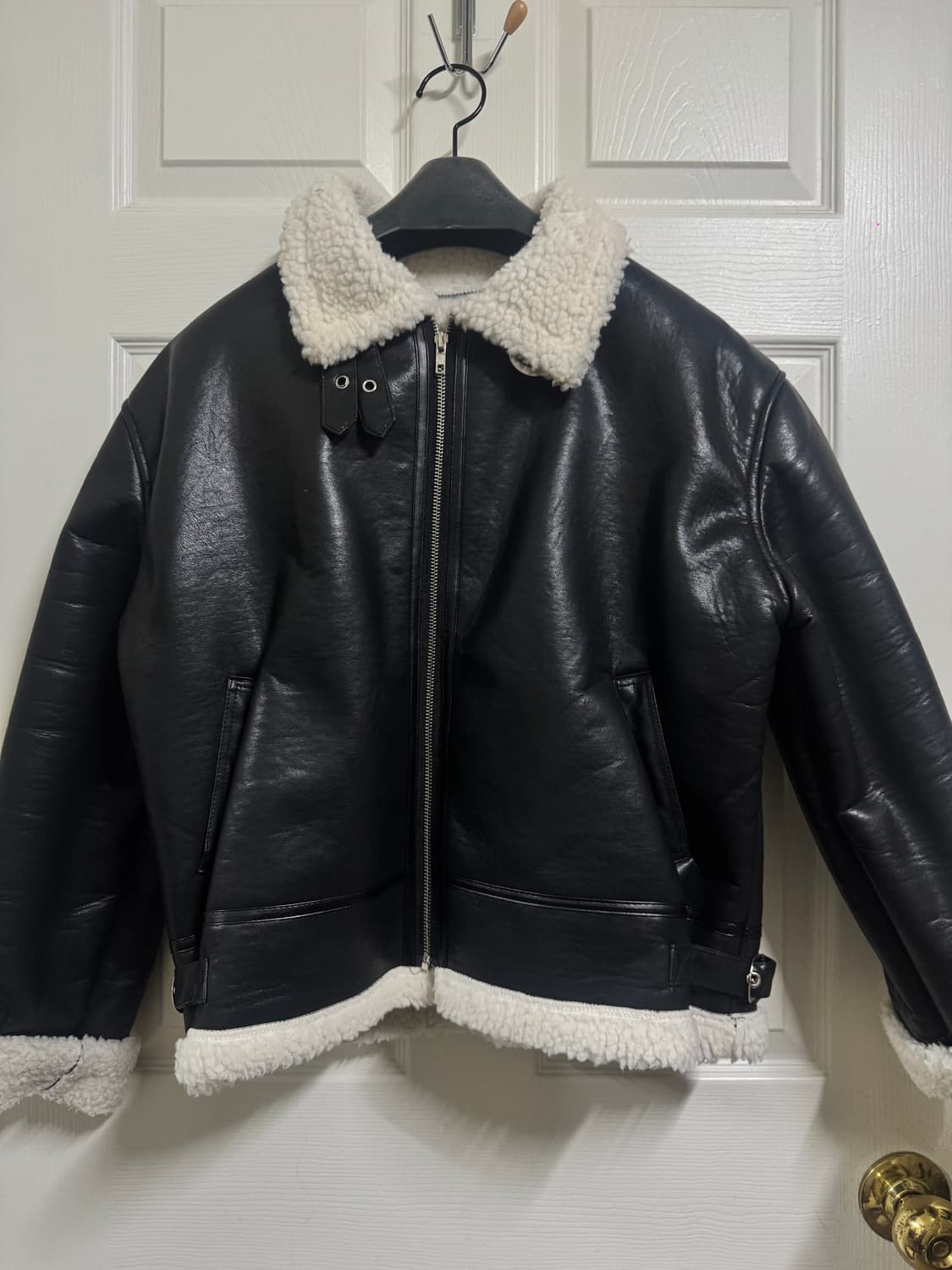 애니원모어 무스탕 블랙(Free) 상품이미지3