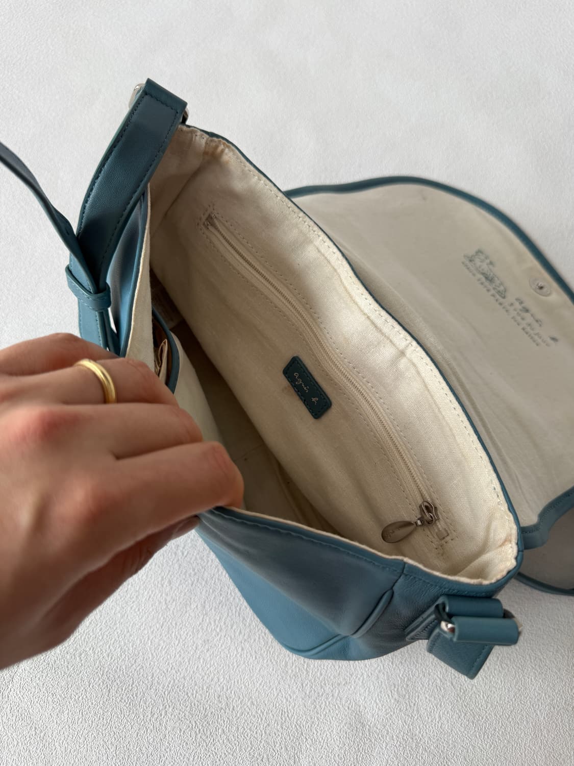 아네스베(agnes.b) 램스킨 레더 크로스백 상품이미지8