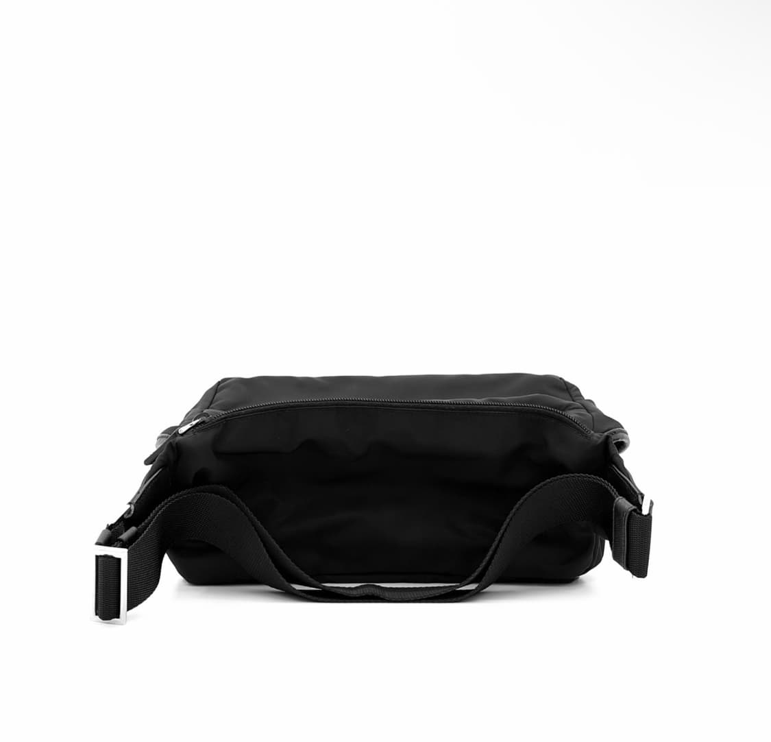 [M] 프라다 남성 리나일론 사피아노 바이커백 크로스백 미디움 블랙 상품이미지4