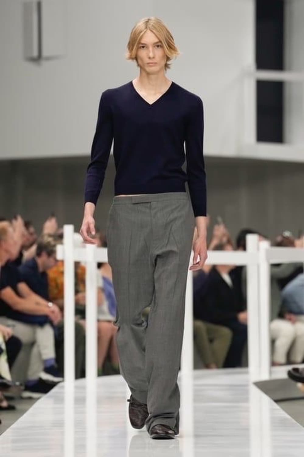 프라다 90s 엑스트라 파인 브이넥 스웨터 상품이미지1