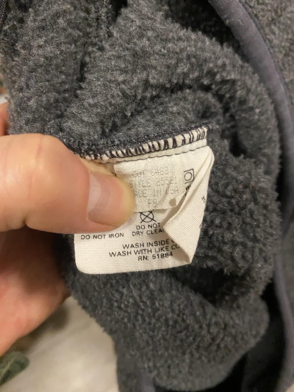 90s 파타고니아 신칠라 스냅-T 그레이/레드 USA 상품이미지4