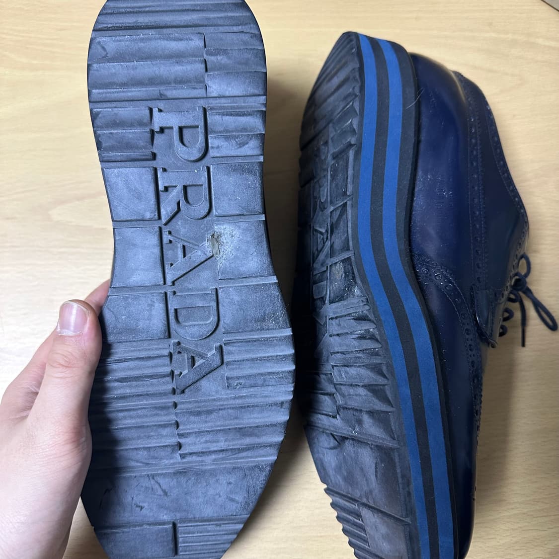 프라다 윙팁 클리퍼 280 상품이미지4